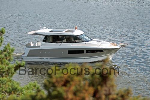 Jeanneau NC 9 avaliação e ficha técnica